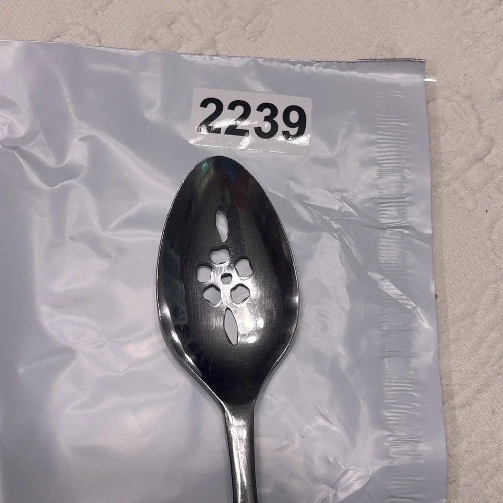 EKCO ETERNA COUNTRY GARDEN FLOWER SLOTTED SERVING SPOON STAINLESS STEEL 8